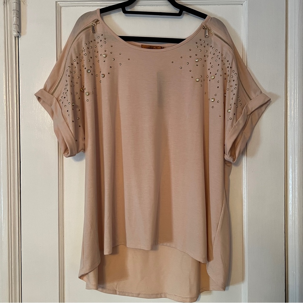 NWT Belldini Size 3X Studded Shoulder High Low Top - Picture 2 of 10